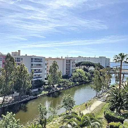 Port Marine - T3 Calme, Avec Terrasse, Piscine, Pres De La *