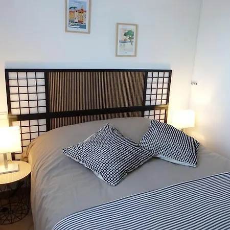 Port Marine - T3 Calme, Avec Terrasse, Piscine, Près De La *