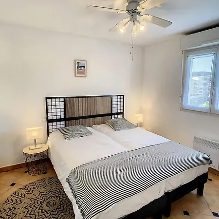 Port Marine - T3 Calme, Avec Terrasse, Piscine, Pres De La *