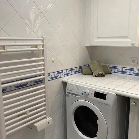 Apartment Port Marine - T3 Calme, Avec Terrasse, Piscine, Pres De La *