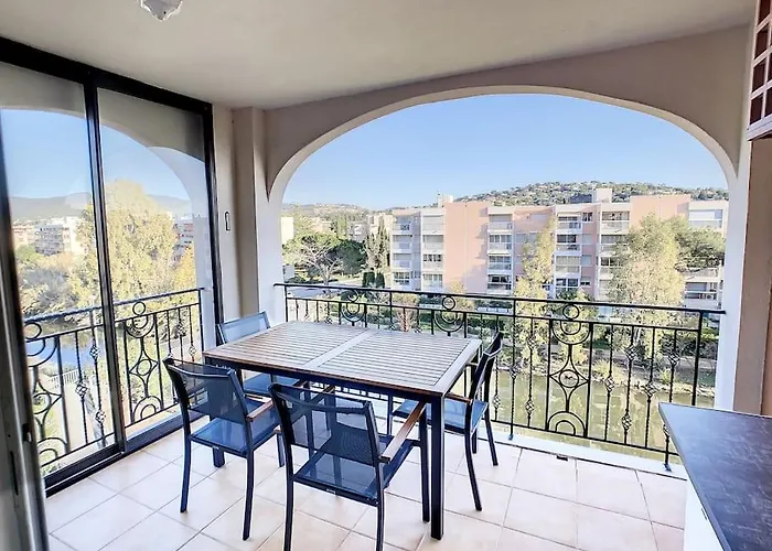 아파트 Port Marine - T3 Calme, Avec Terrasse, Piscine, Pres De La 생트막시메